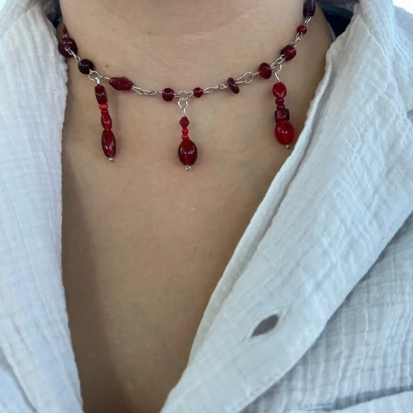 Blood Red Beaded Necklace - Picture 7 of 7